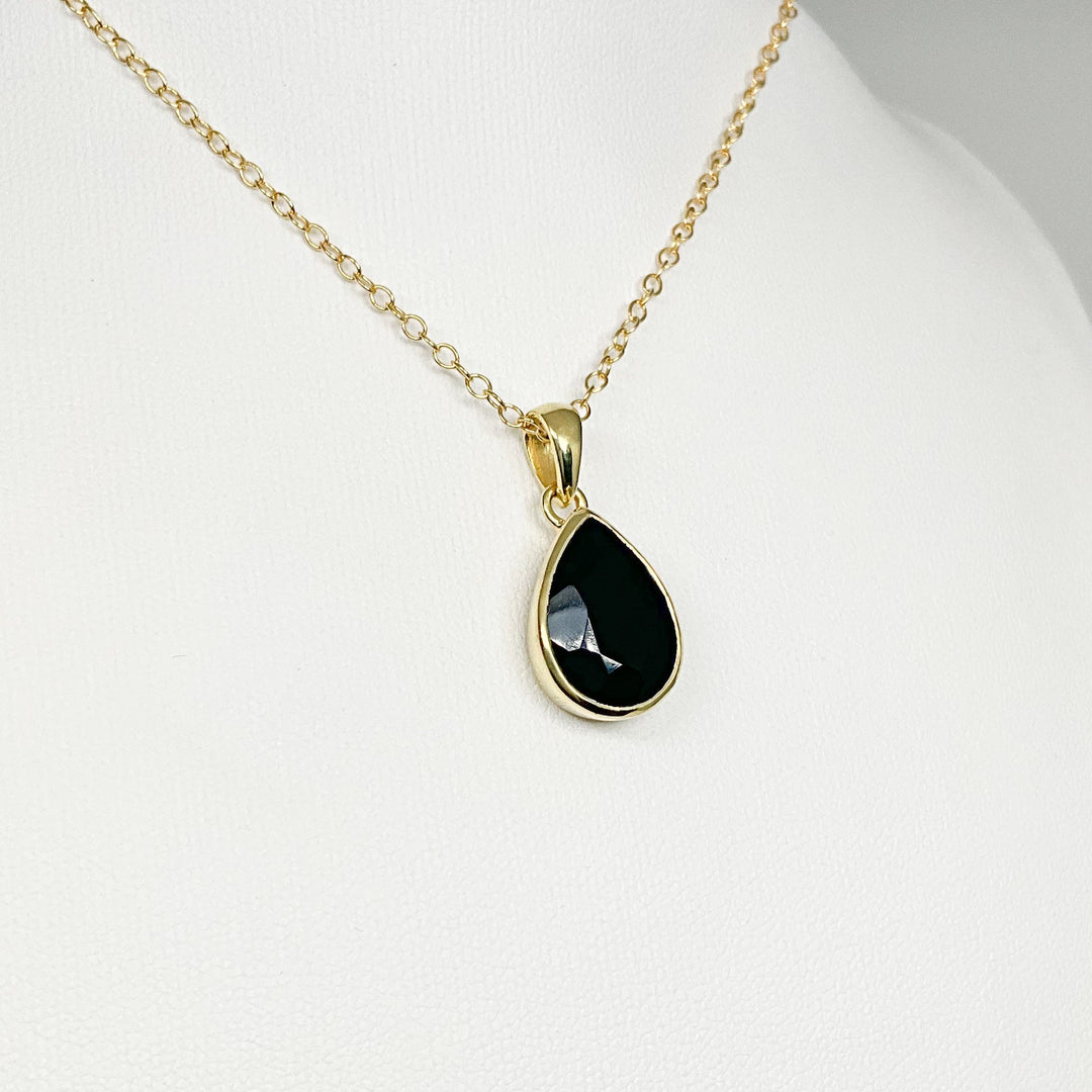 Black Onyx Gold Finish Pendant - Rocks and Gems Canada