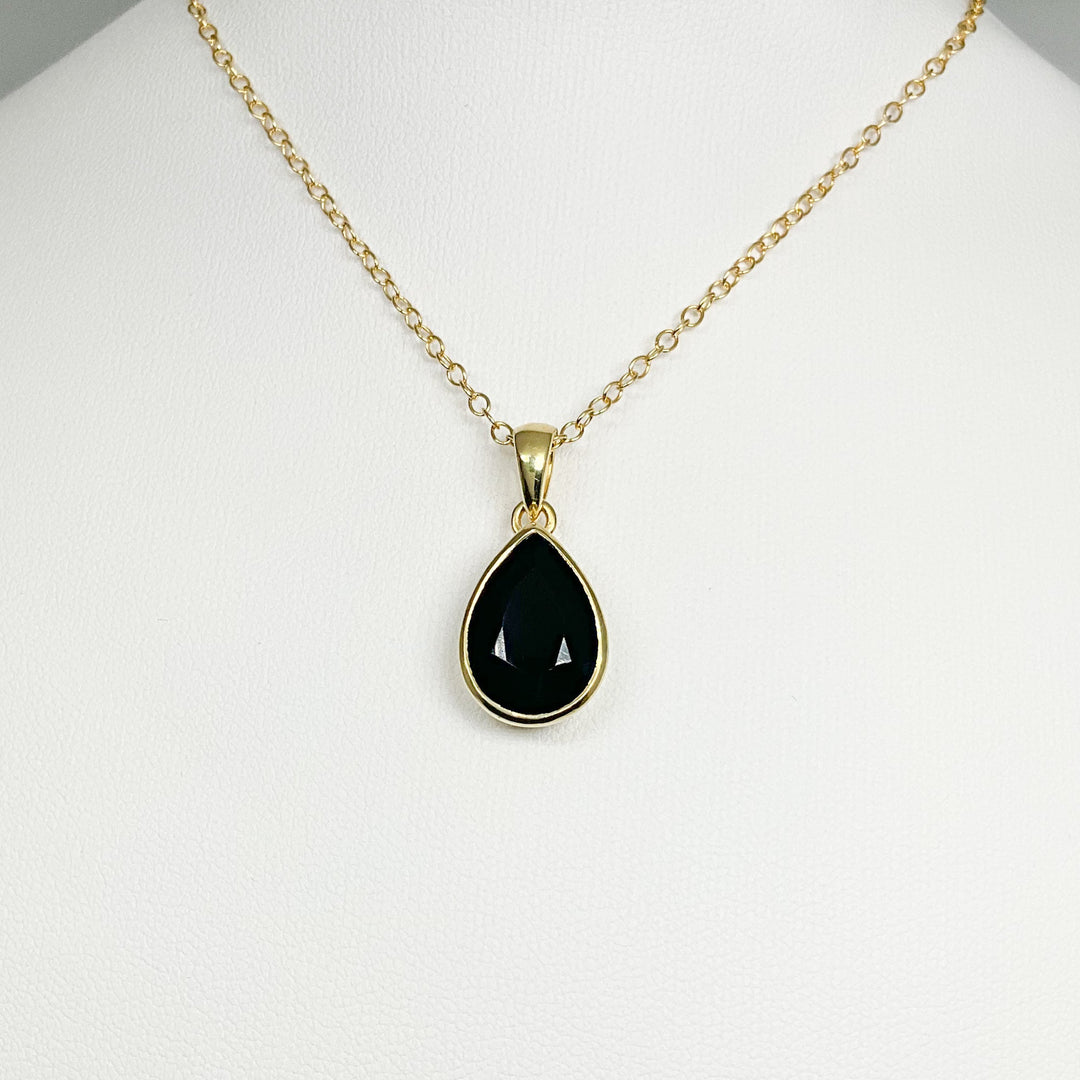 Black Onyx Gold Finish Pendant - Rocks and Gems Canada