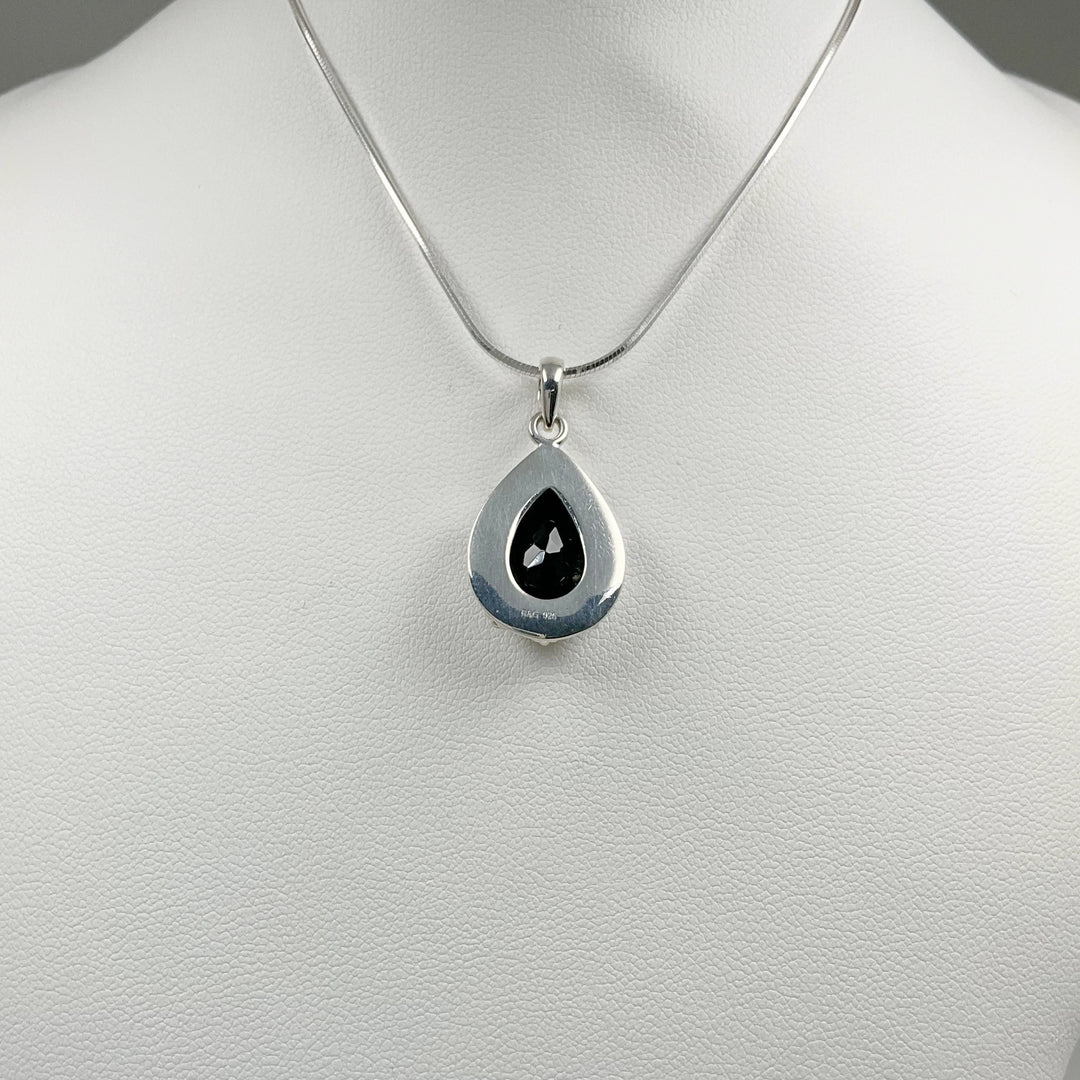 Black Onyx Pendant - Rocks and Gems Canada