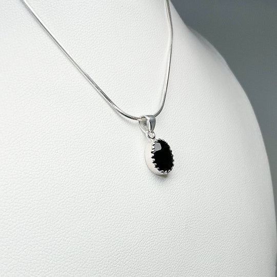 Black Onyx Pendant - Rocks and Gems Canada