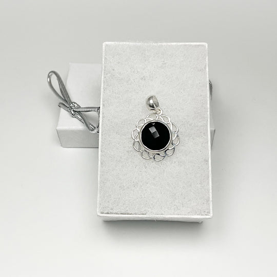 Black Onyx Pendant - Rocks and Gems Canada