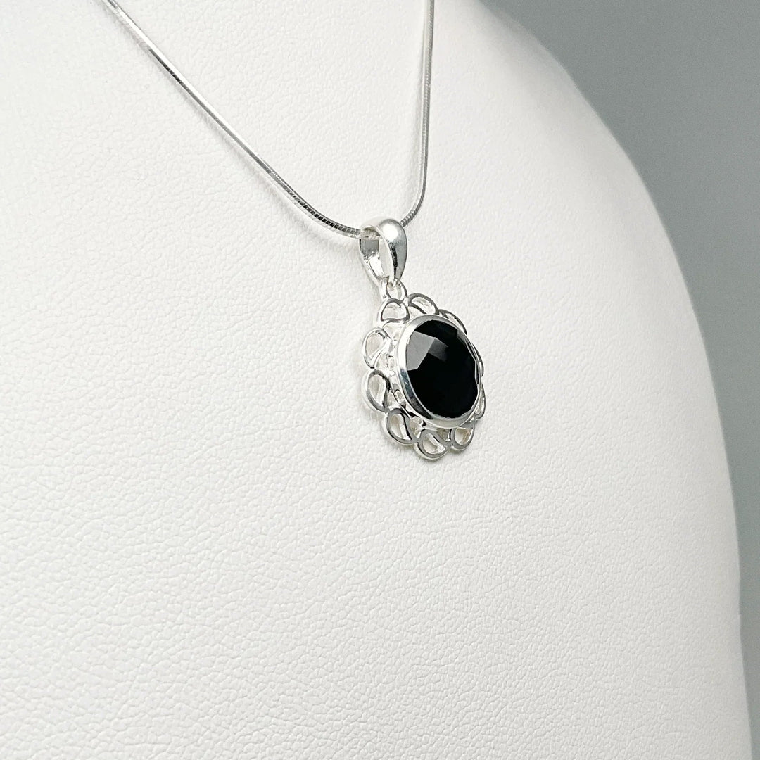 Black Onyx Pendant - Rocks and Gems Canada