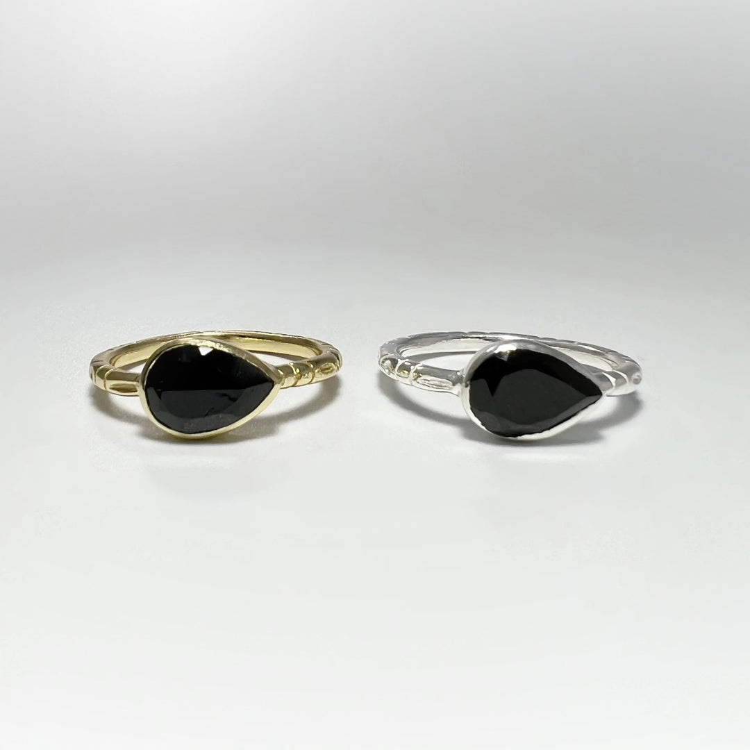 Black Onyx Ring - Rocks and Gems Canada