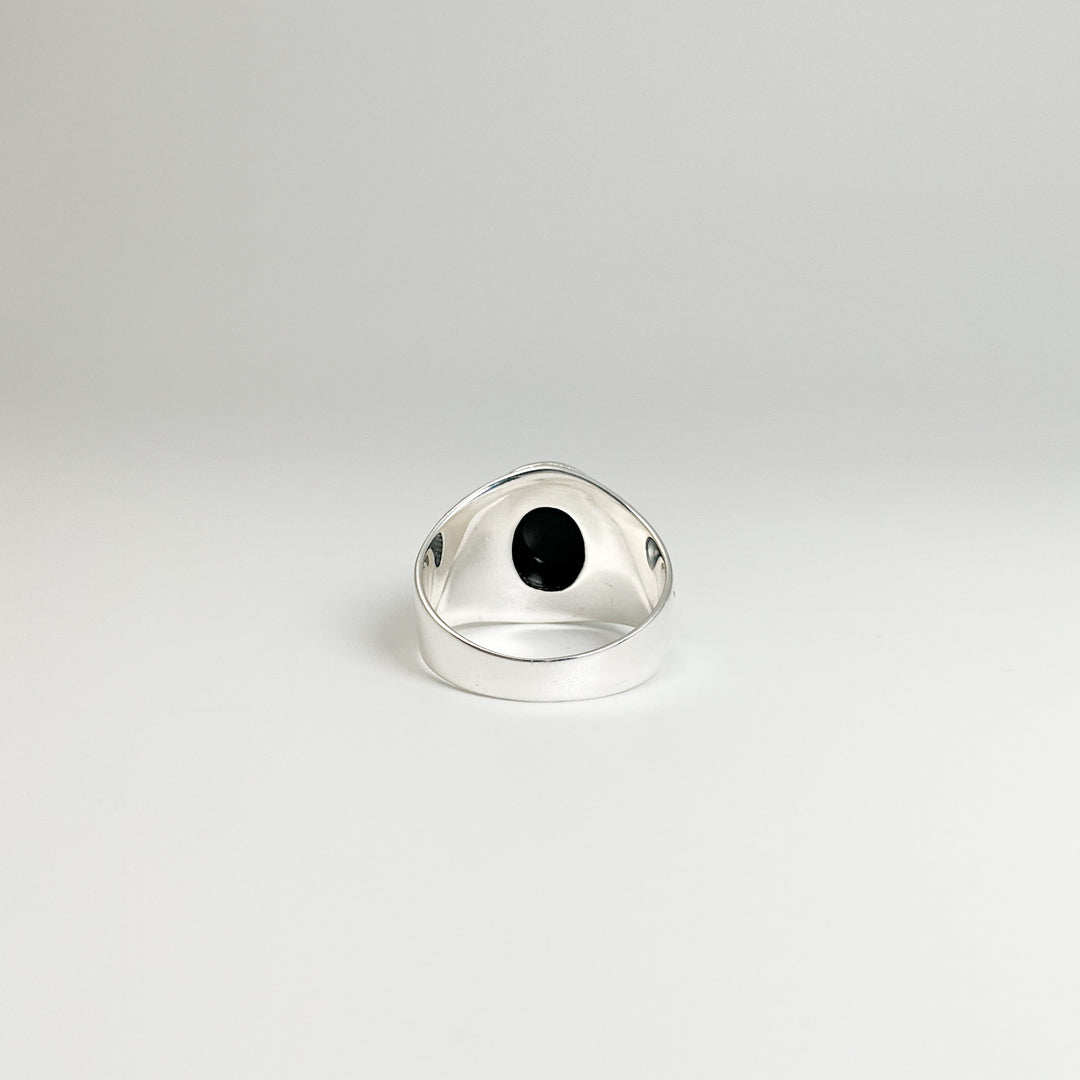 Black Onyx Ring - Rocks and Gems Canada