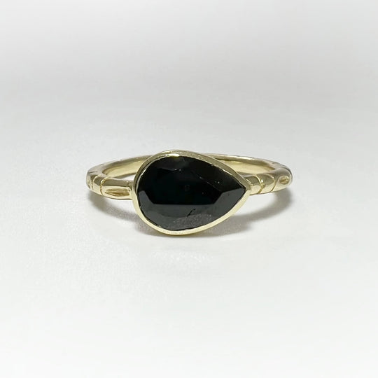 Black Onyx Ring - Rocks and Gems Canada