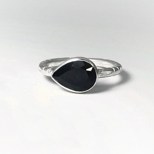Black Onyx Ring - Rocks and Gems Canada