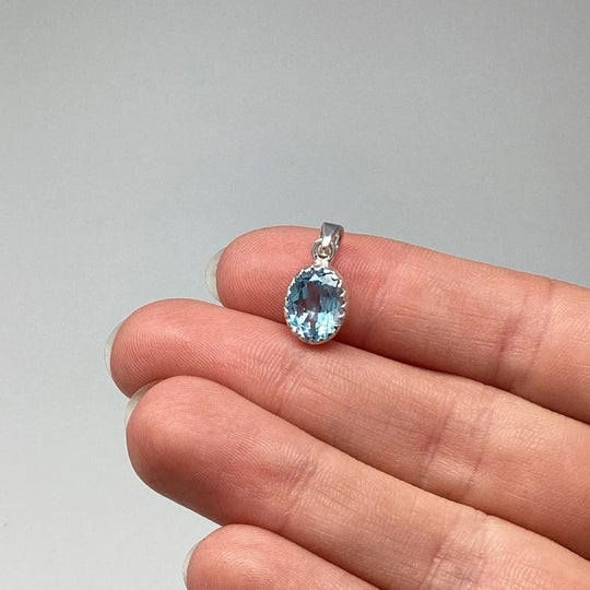 Blue Topaz Pendant - Rocks and Gems Canada