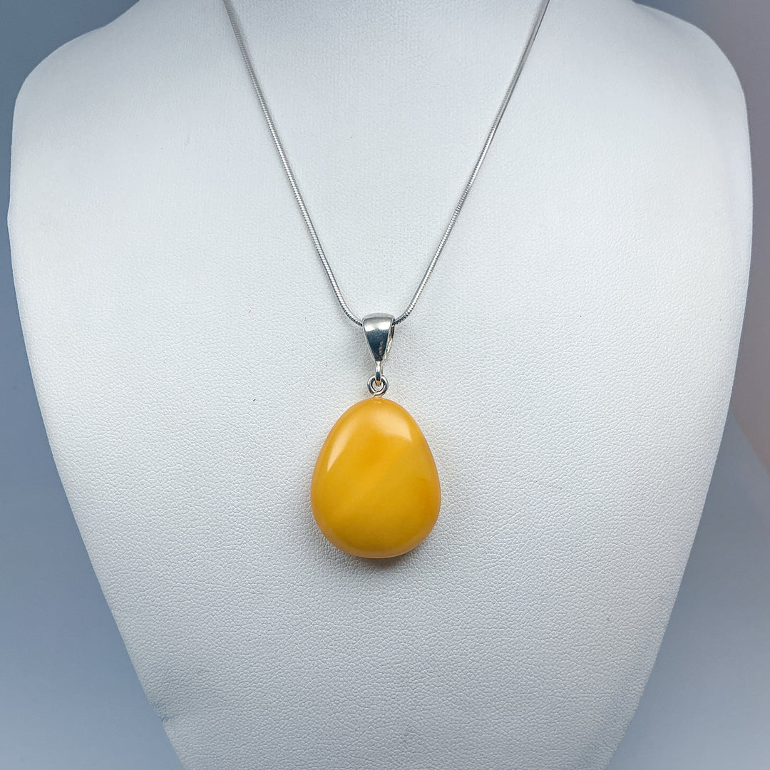 Butterscotch Amber Pendant