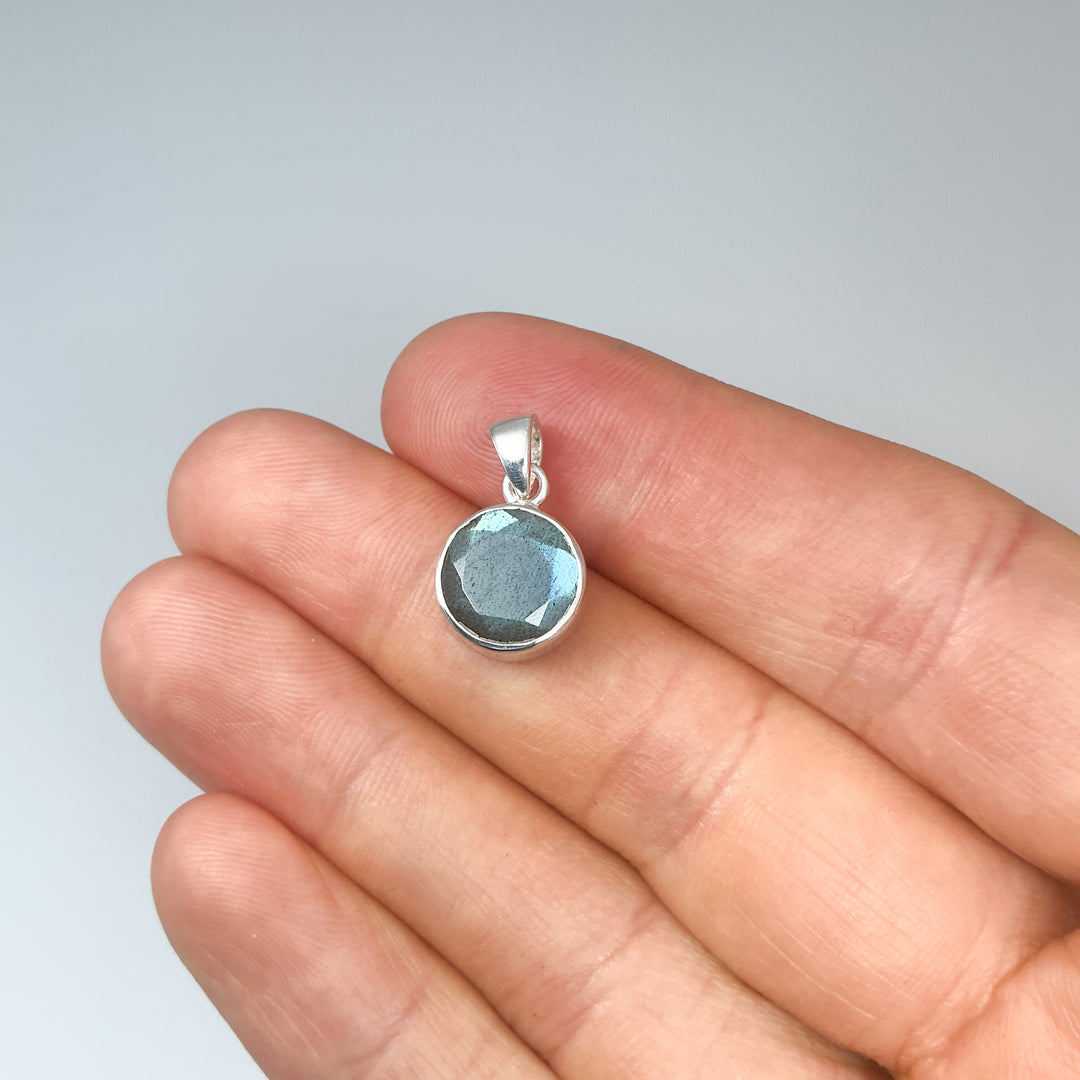 Labradorite Pendant - Rocks and Gems Canada