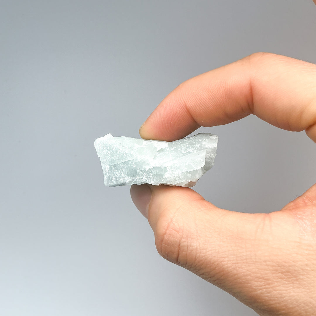 Aquamarine Rough Chunk - Rocks and Gems Canada