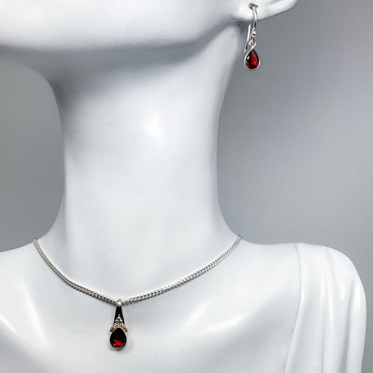 Garnet Pendant and Earrings Set - Rocks and Gems Canada