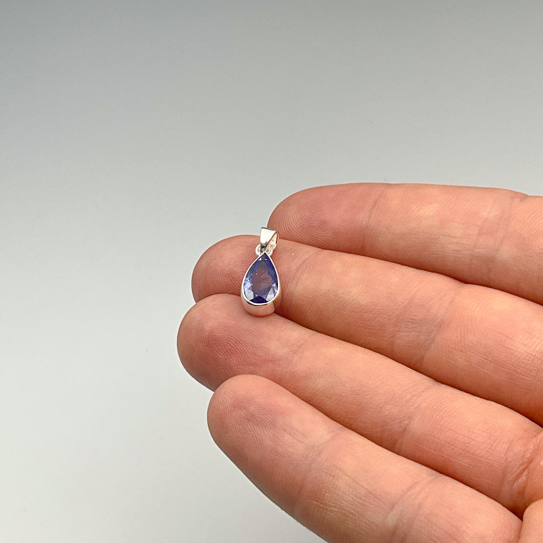 Tanzanite Pendant - Rocks and Gems Canada