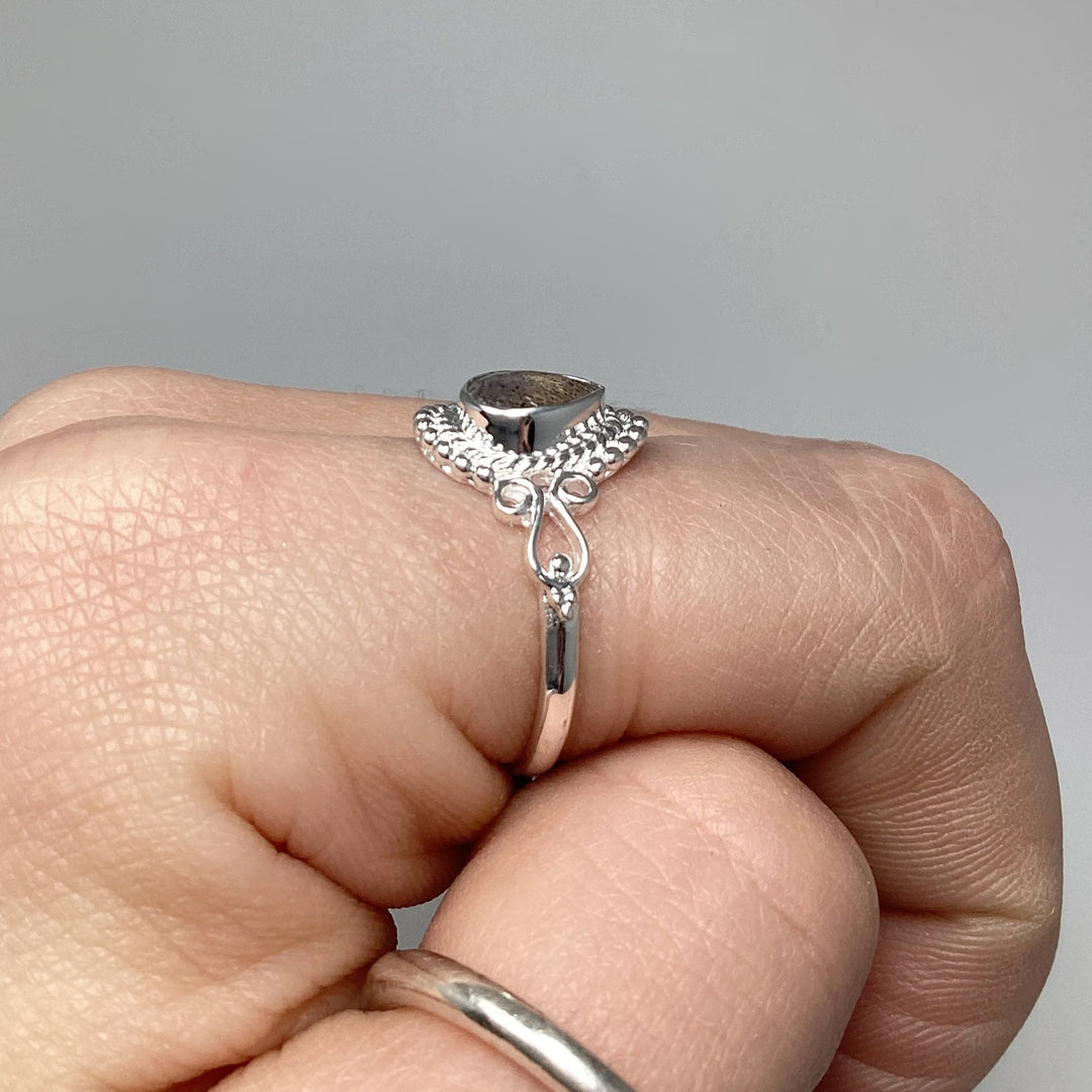 Labradorite Ring - Rocks and Gems Canada