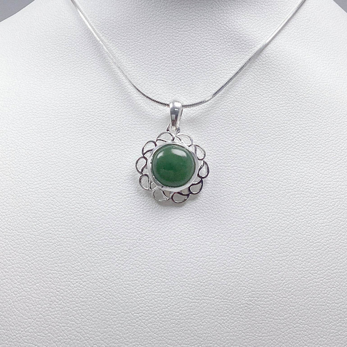 Canadian Jade Pendant-Rocks and Gems Canada
