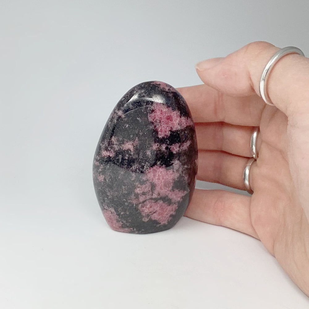 Rhodonite Stand Up - Rocks and Gems Canada