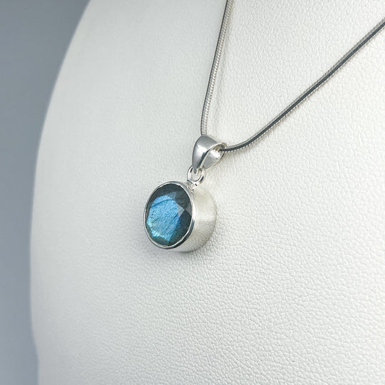 Labradorite Pendant - Rocks and Gems Canada
