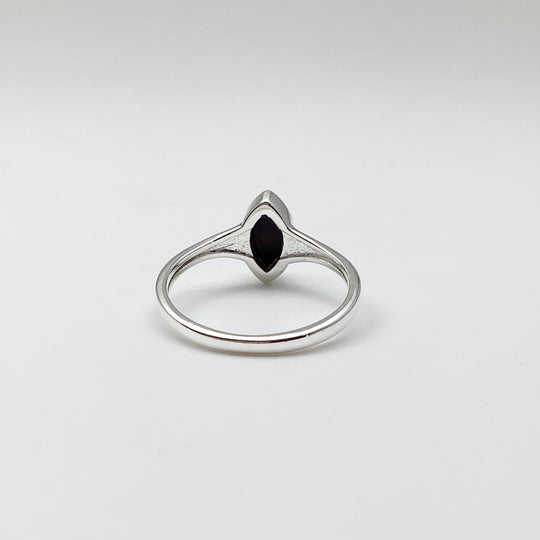 Black Onyx Ring - Rocks and Gems Canada