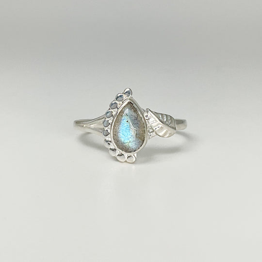 Labradorite Ring - Rocks and Gems Canada