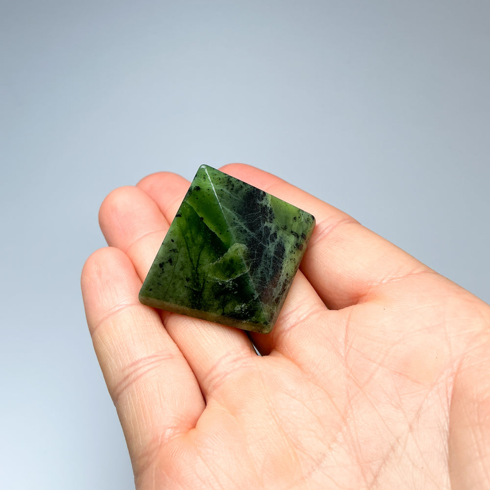 Canadian Jade Pyramid - Rocks and Gems Canada