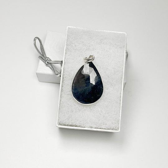 Dark Blue Sapphire Pendant-Rocks and Gems Canada