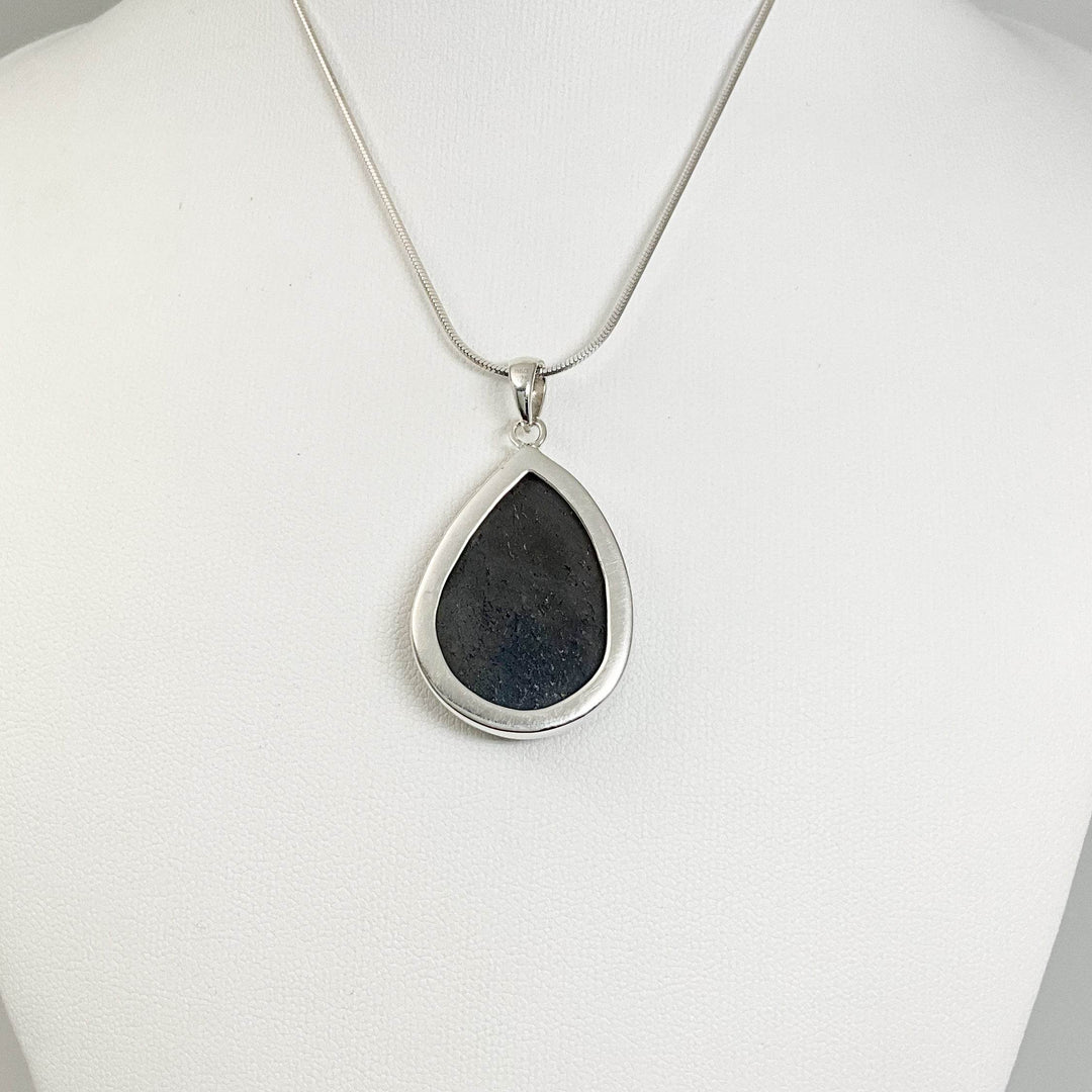 Dark Blue Sapphire Pendant-Rocks and Gems Canada