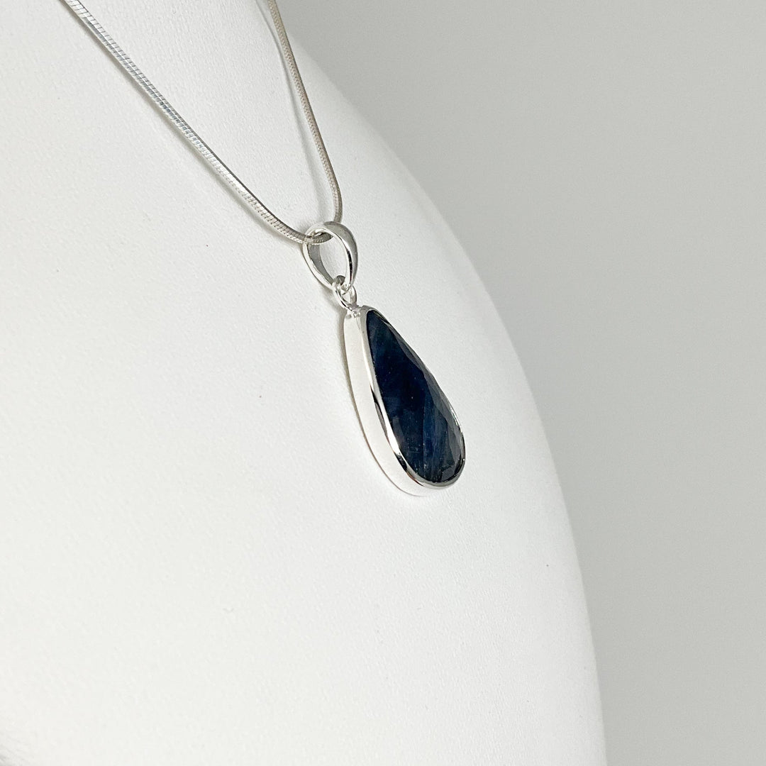 Dark Blue Sapphire Pendant - Rocks and Gems Canada