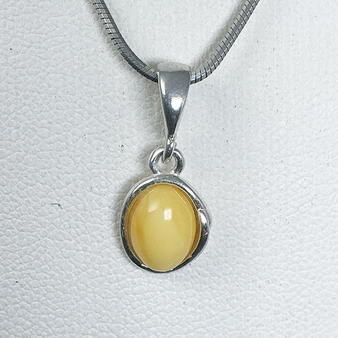 Butterscotch Amber Pendant