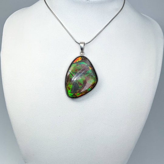 Alberta Ammolite Pendant