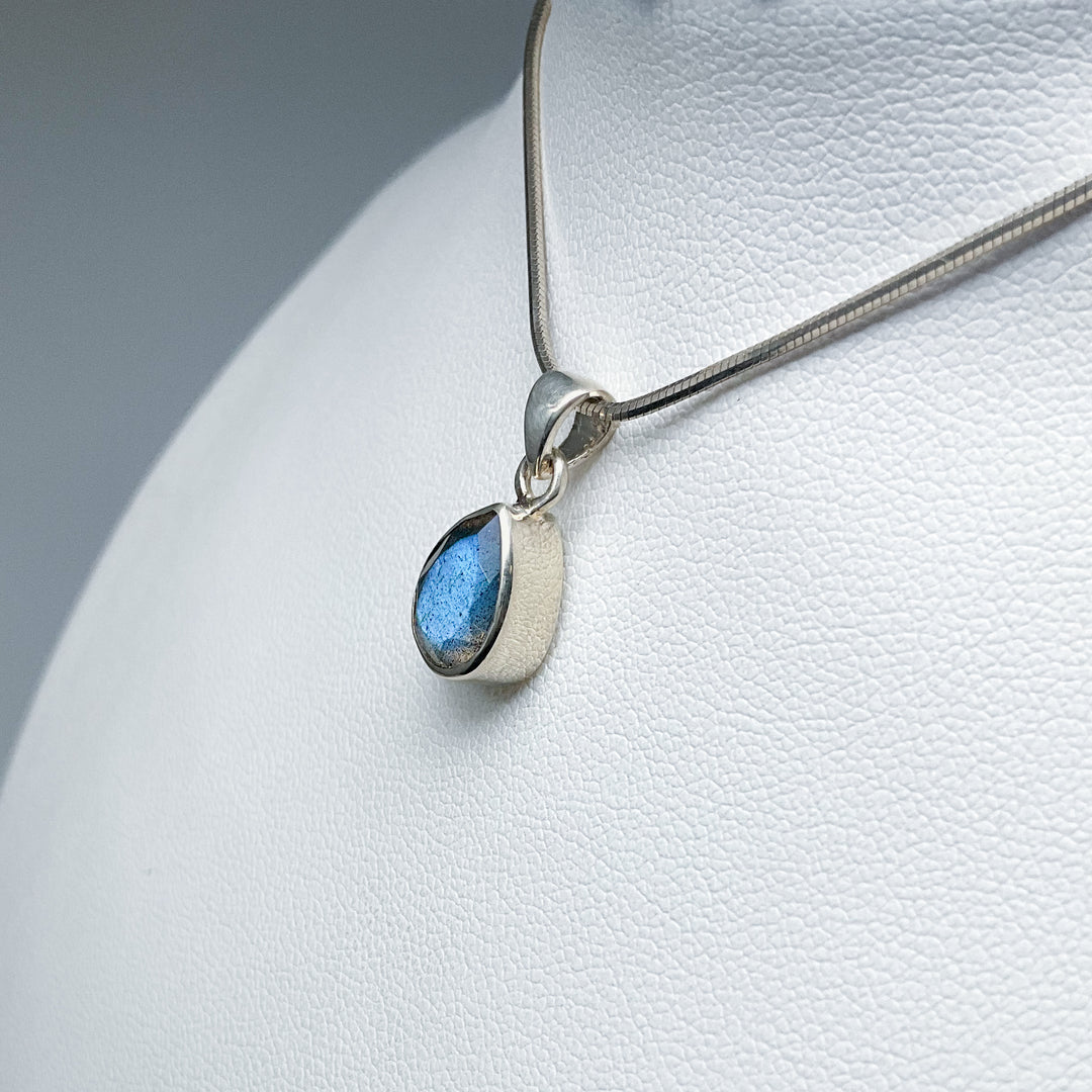 Labradorite Pendant