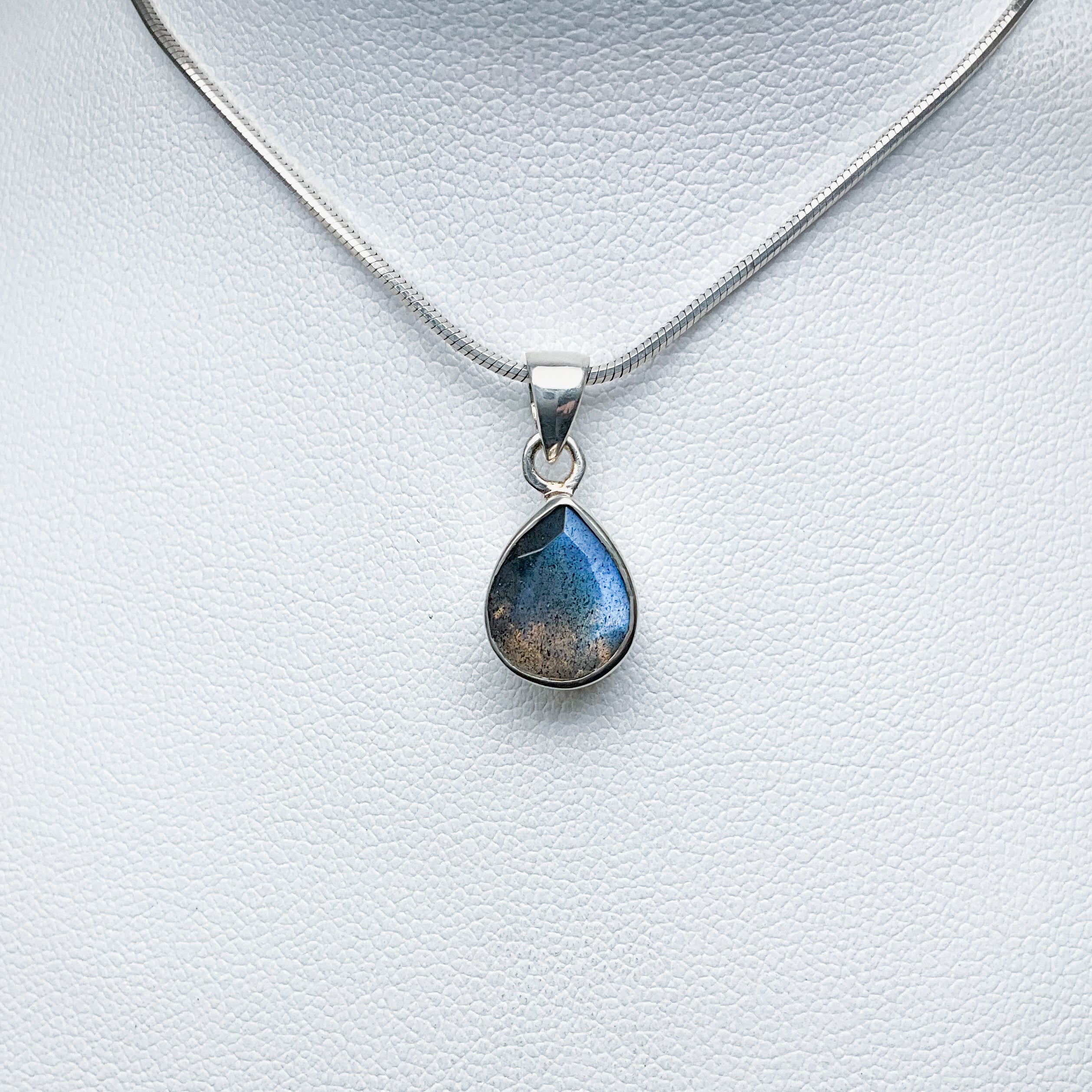 Labradorite Pendant
