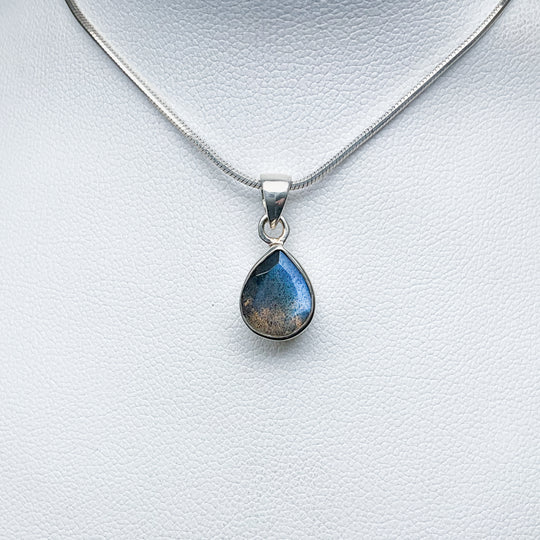 Labradorite Pendant