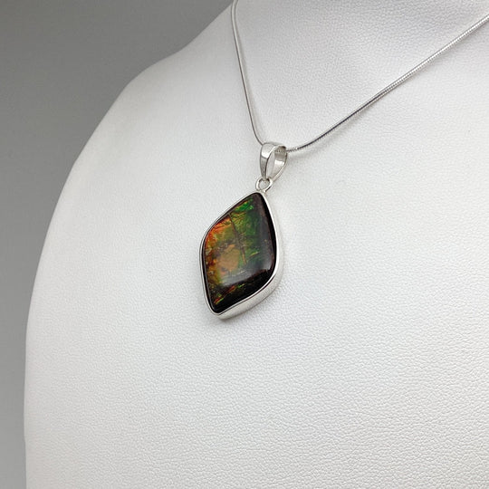 Alberta Ammolite Pendant - Rocks and Gems Canada