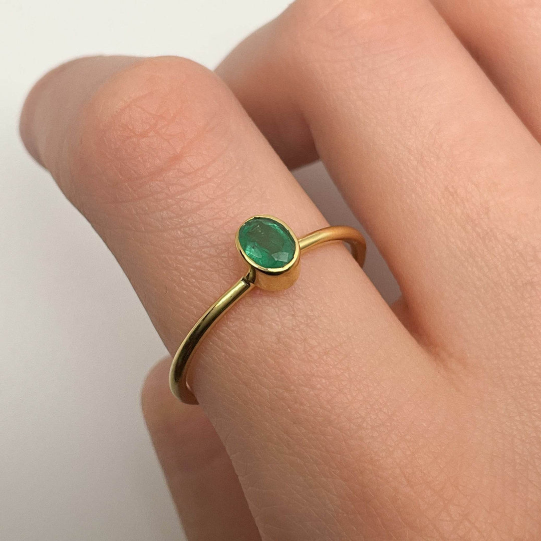 Emerald Ring-Rocks and Gems Canada