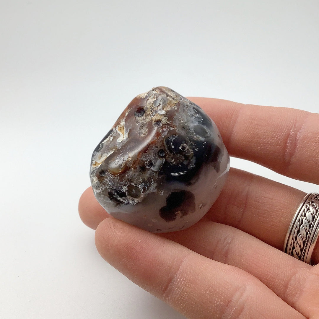 Enhydro Agate Tumble - Rocks and Gems Canada