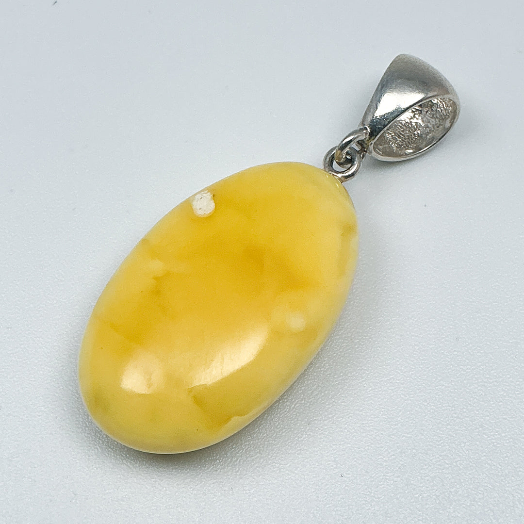 Butterscotch Amber Pendant