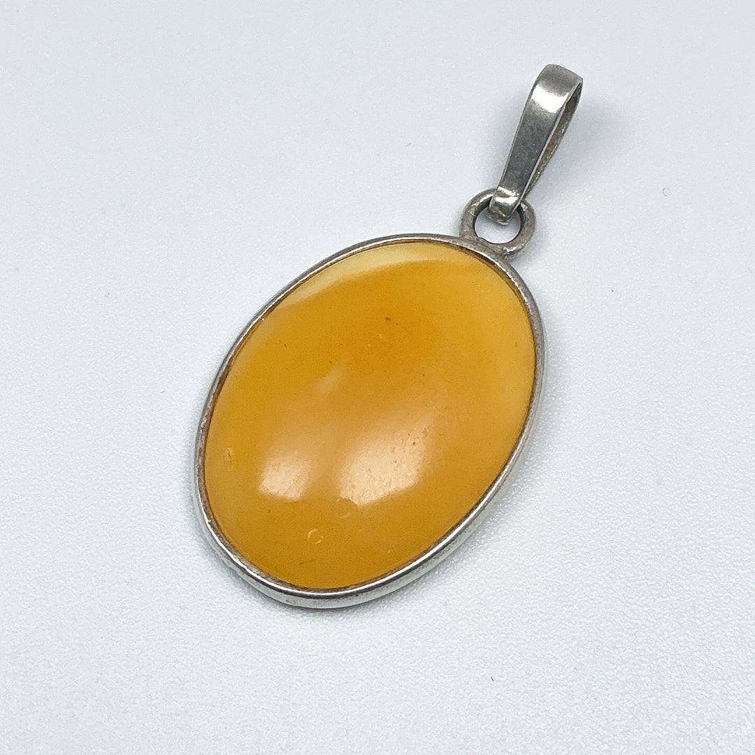 Butterscotch Amber Pendant