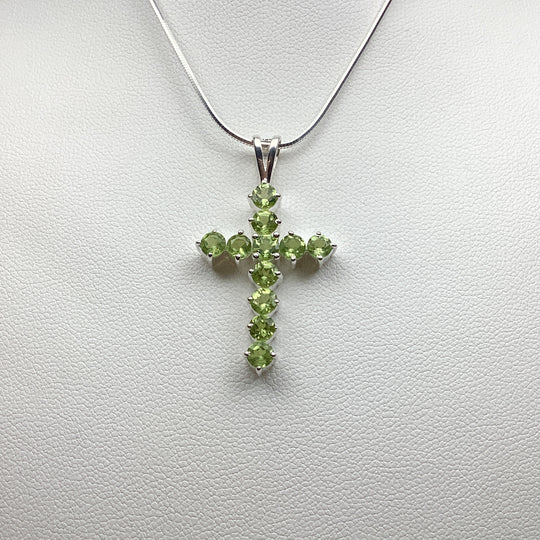 Peridot Pendant - Rocks and Gems Canada