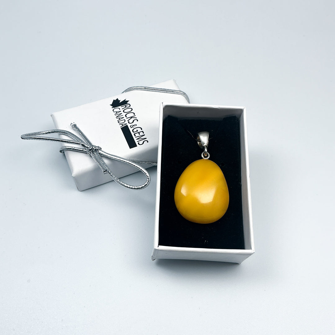 Butterscotch Amber Pendant