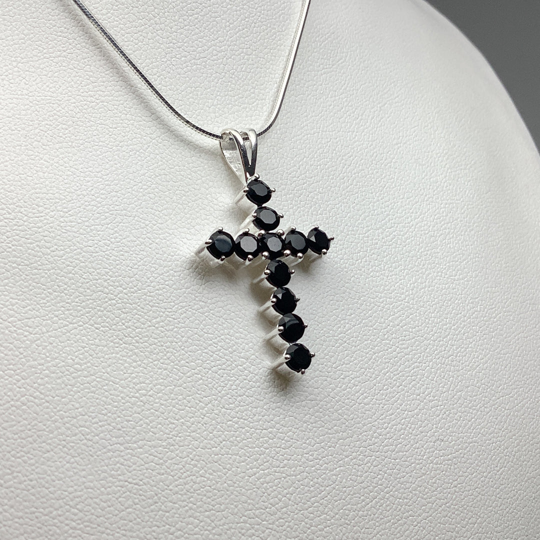 Black Onyx Pendant - Rocks and Gems Canada