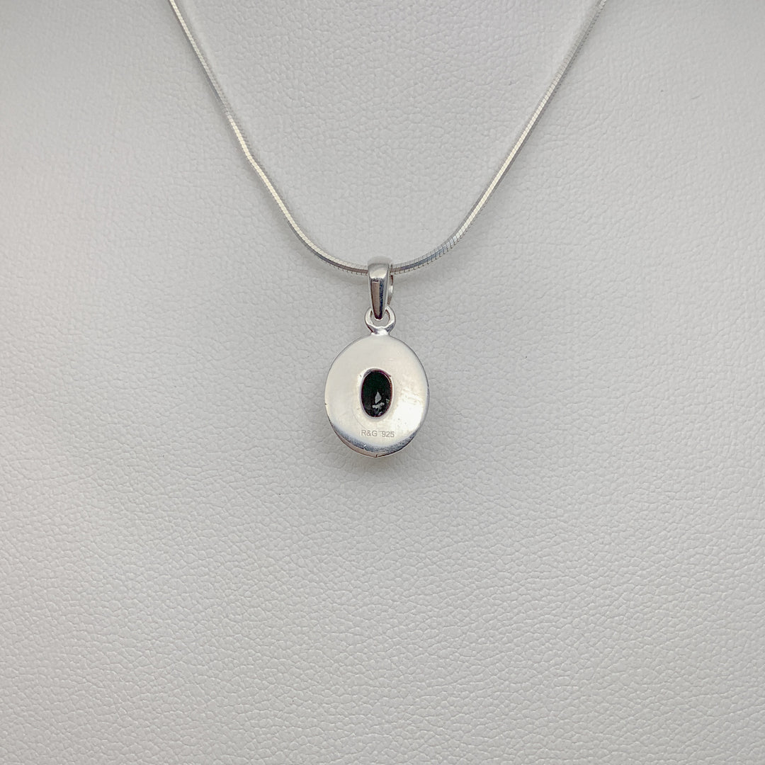 Black Onyx Pendant - Rocks and Gems Canada