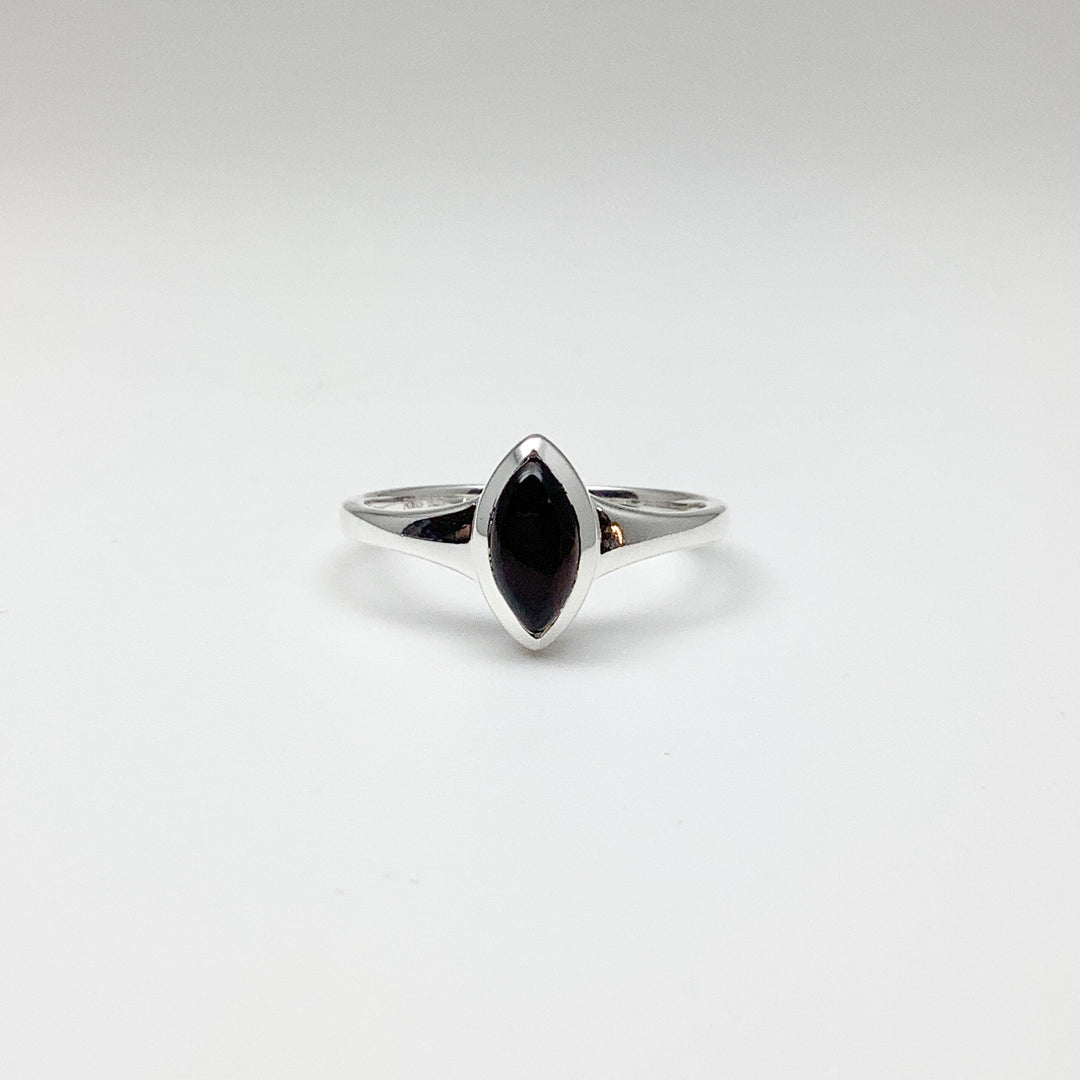 Black Onyx Ring - Rocks and Gems Canada