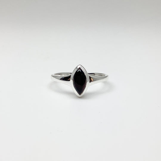 Black Onyx Ring - Rocks and Gems Canada