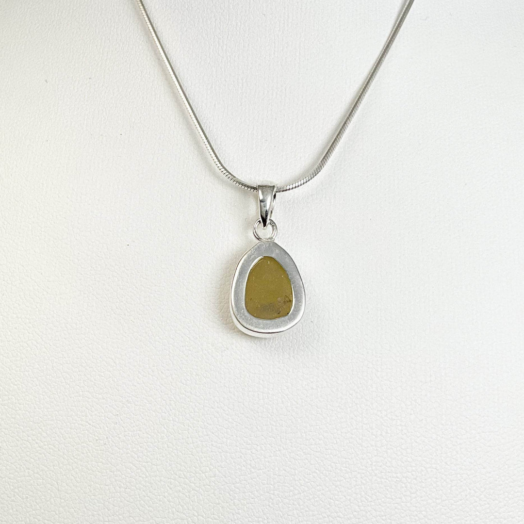 Fancy Sapphire Pendant-Rocks and Gems Canada