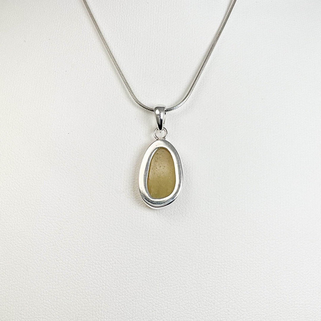 Fancy Sapphire Pendant-Rocks and Gems Canada