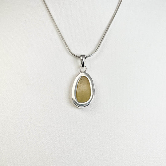 Fancy Sapphire Pendant-Rocks and Gems Canada