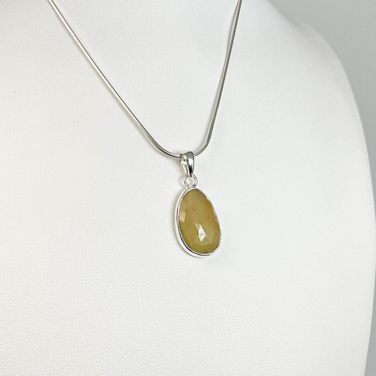 Fancy Sapphire Pendant-Rocks and Gems Canada
