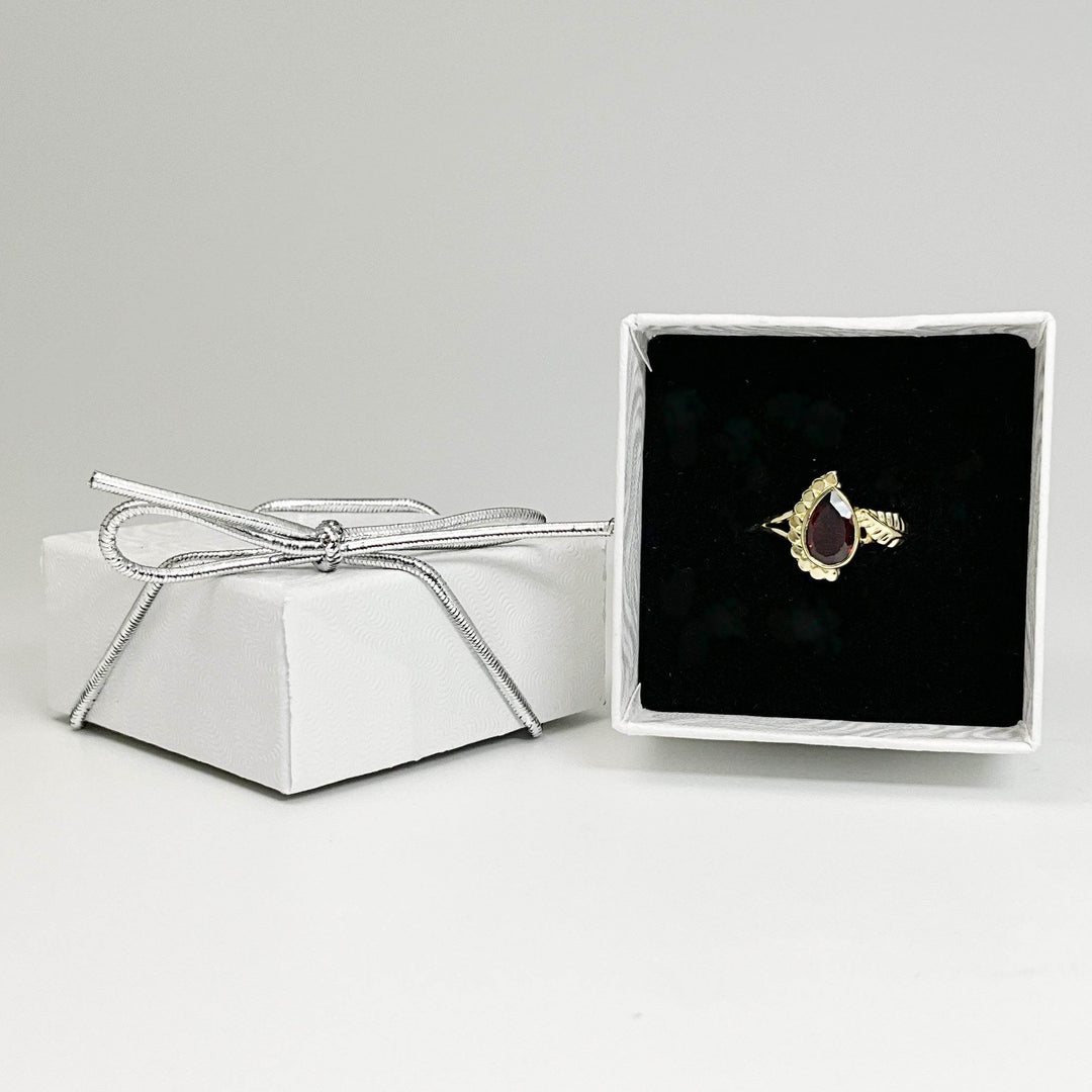 Garnet Ring-Rocks and Gems Canada