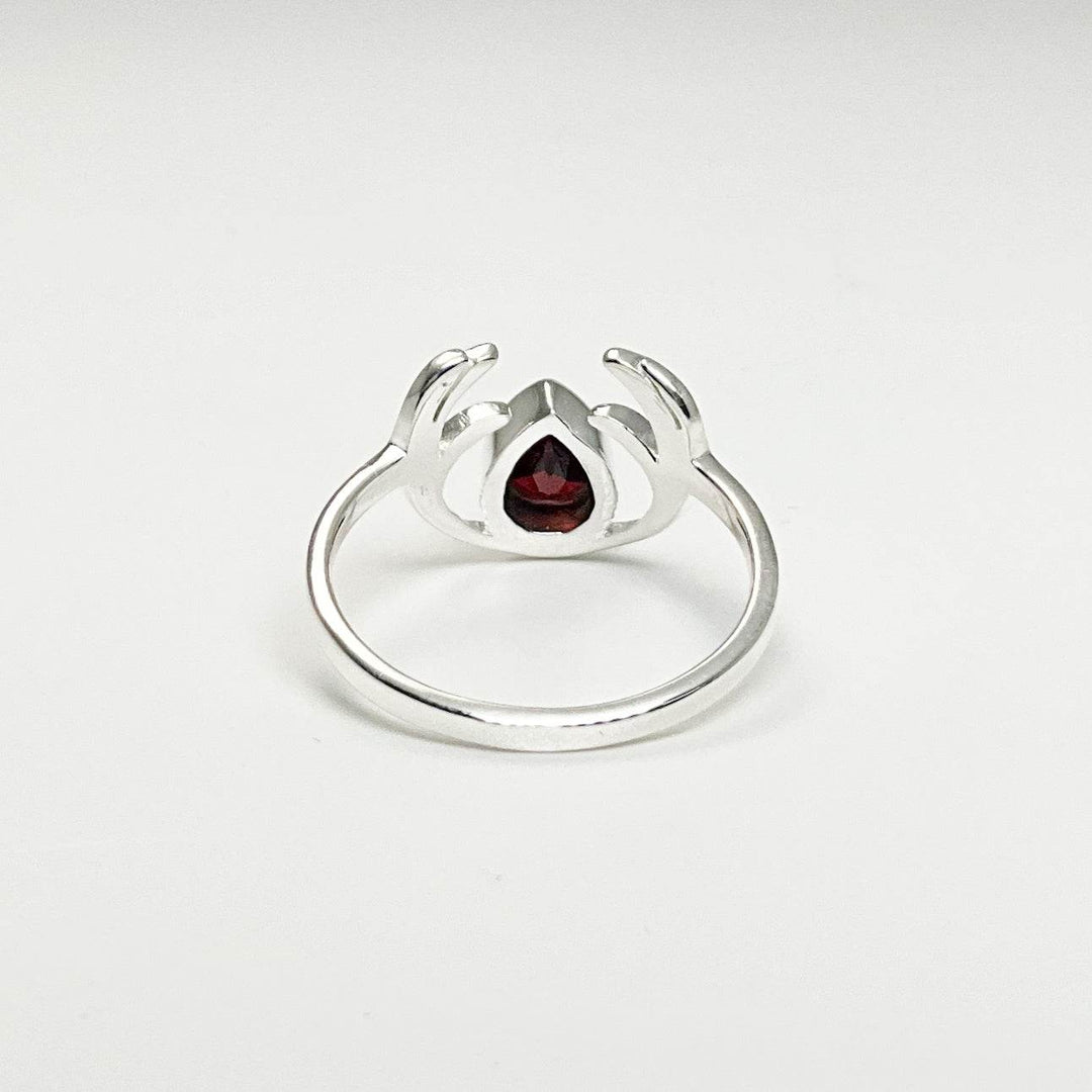 Garnet Ring-Rocks and Gems Canada