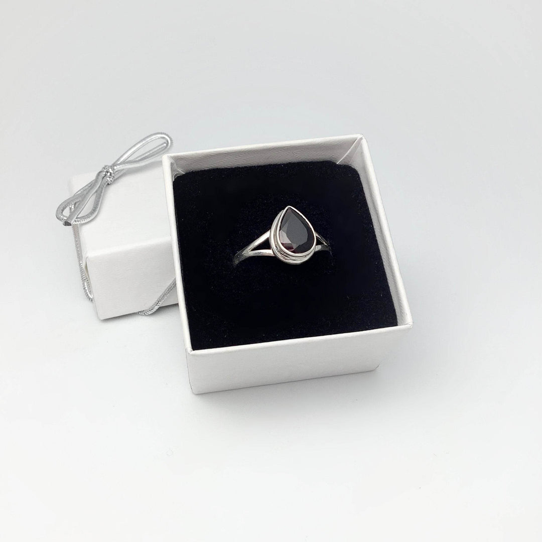 Garnet Ring-Rocks and Gems Canada