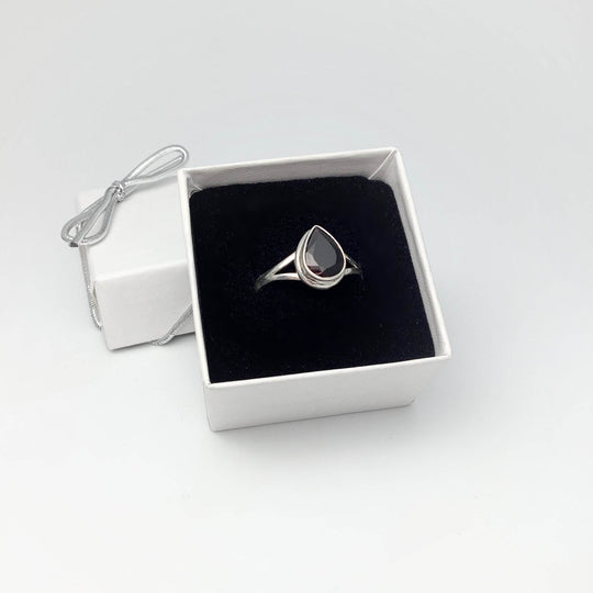 Garnet Ring-Rocks and Gems Canada